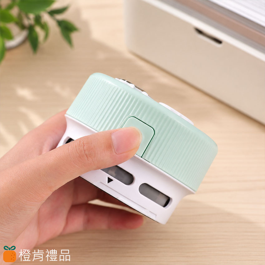 USB 桌面吸塵器