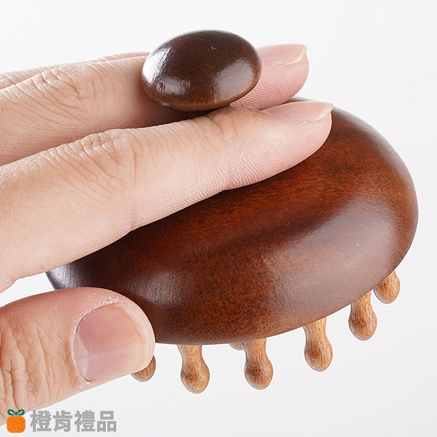 Custom Longfeng Tan Wood Massage Comb with Drawstring Pouch (8) 龍鳳檀木按摩梳